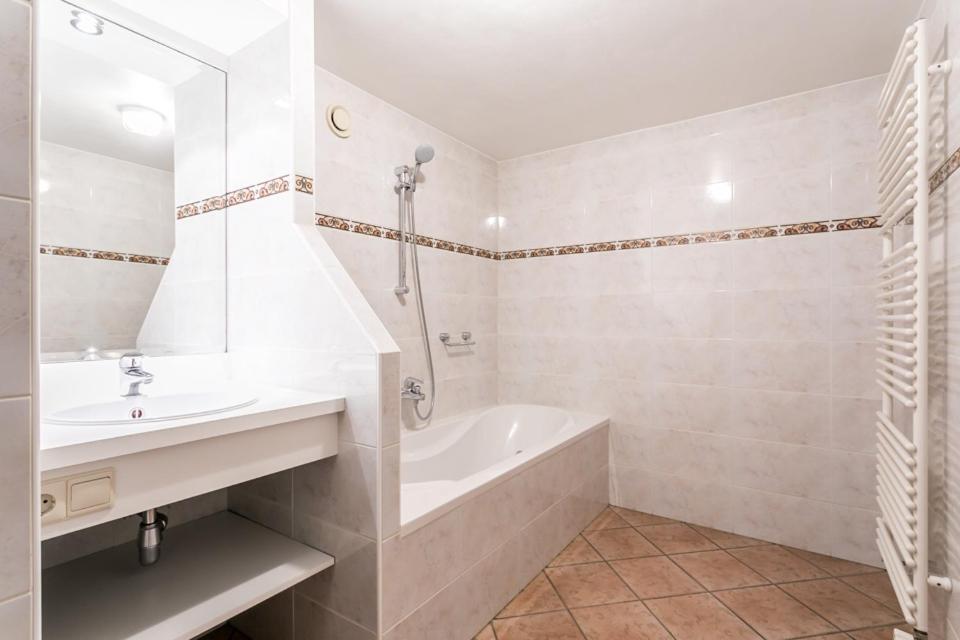 Panorama Sousberg B&B En Appartementen Схин-оп-Гёл Экстерьер фото